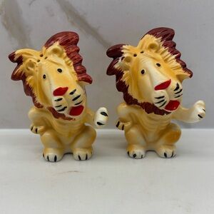 Vintage Anthropomorphic Lion Salt & Pepper Shaker Set MCM Japan